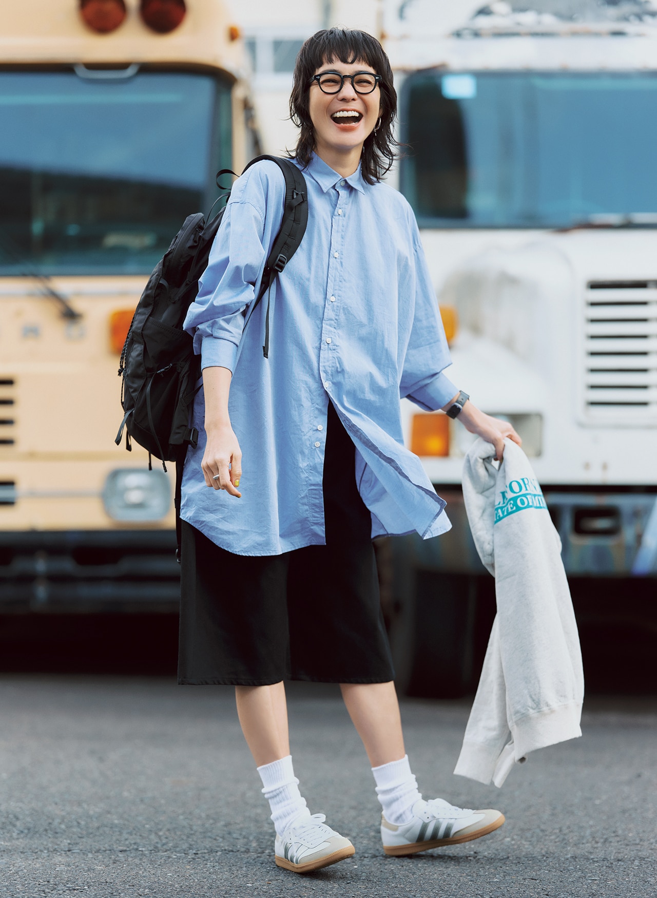 明日なに着る03312026のコーデ　モデル／竹下玲奈