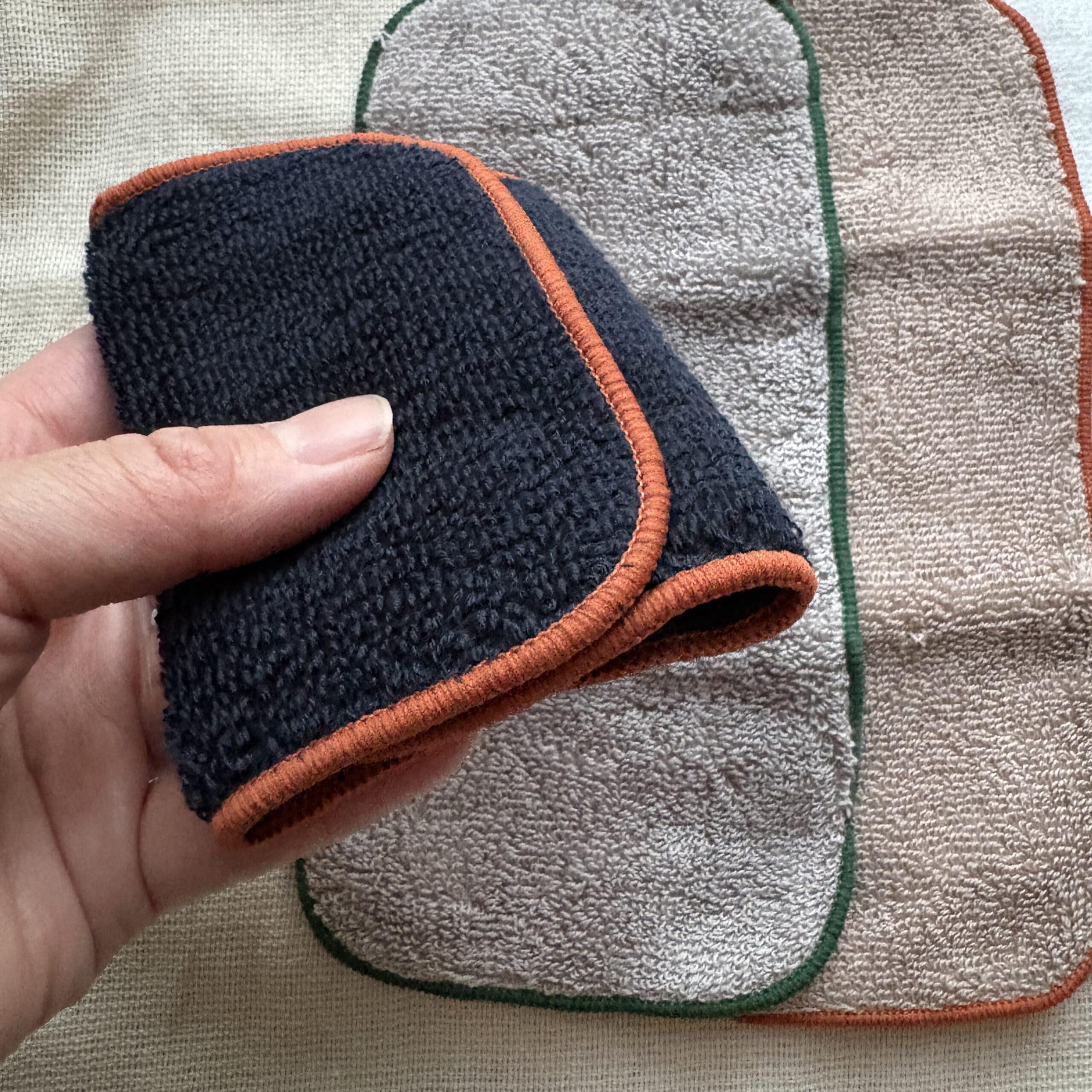 無印良品　ミニハンドタオル