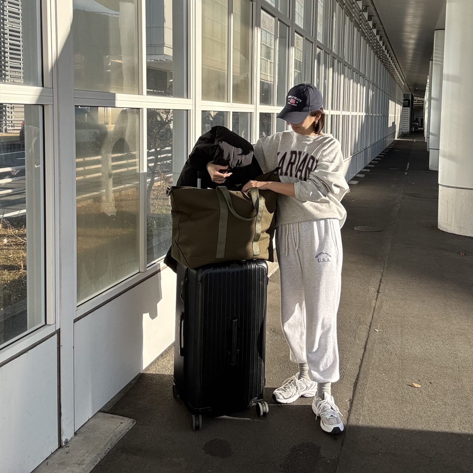 【チャンピオン】ロゴスウェット×スウェットパンツのコーデ