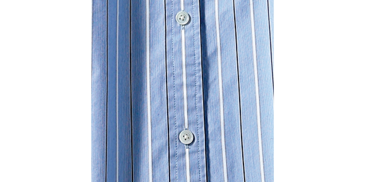 爽やかな水色に白と黒のラインを配したストライプ柄。