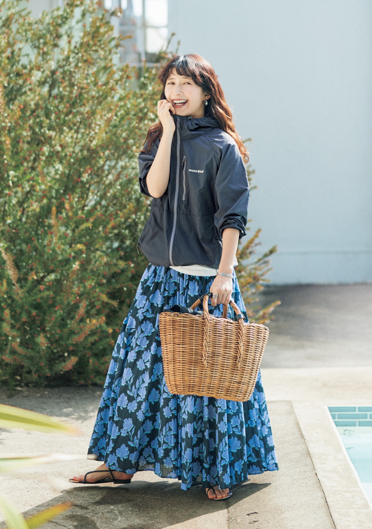 kazumiさんの20th Anniv. LEE限定 mont-bell（モンベル）【洗える】【パッカブル】【UVカット】【撥水】【LEEマルシェ20th別注】Picnic Leagueウインドブラストパーカ W'Sのコーデ