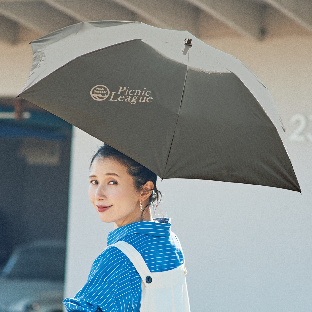 20th Anniv. LEE限定 mont-bell(モンベル)【UVカット】【晴雨兼用】【LEEマルシェ20th別注】Picnic Leagueロゴ入り/トラベルサンブロックアンブレラ55