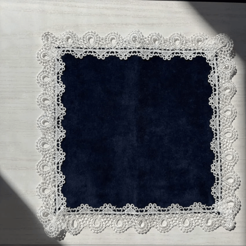 近沢レース店「タオルハンカチ/ミニヨン(ネイビー)」