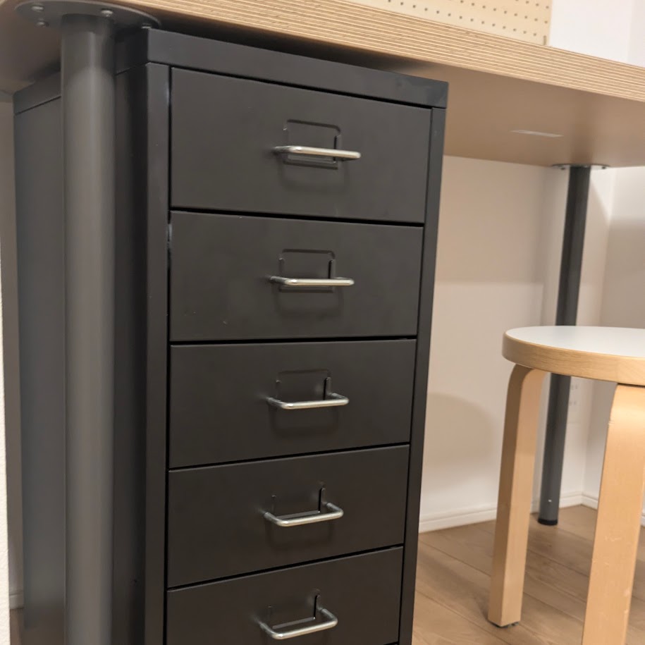 IKEA 学習デスク 棚