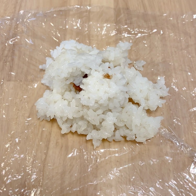ラップ　おにぎり