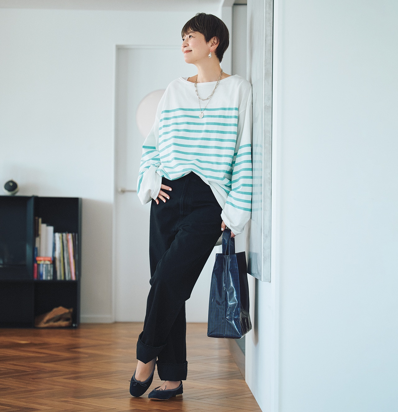 明日なに着る04072026のコーデ　モデル／五明祐子