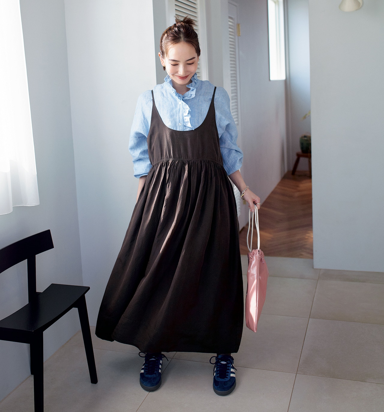 明日なに着る04092026のコーデ　モデル／辻元 舞