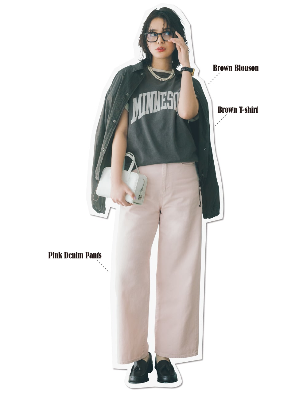 岸本セシルさん ピンクのデニムパンツ コーデ