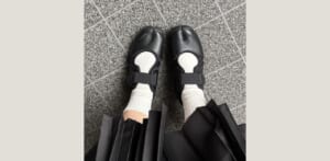 【ナイキ】大人気「エア リフト」はレザー素材で大人っぽく！白ソックスコーデを満喫中です