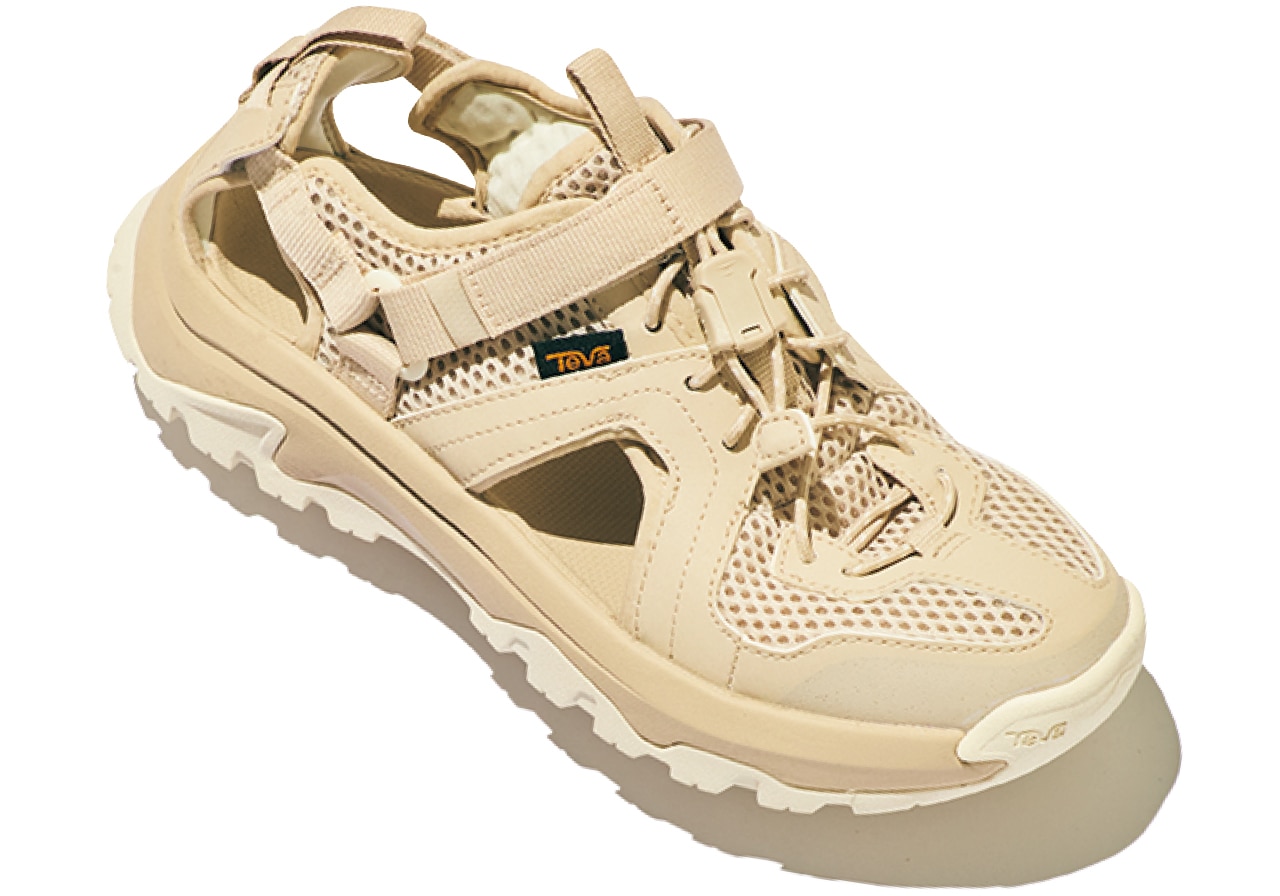 ［ハリケーン XLT3 CT］￥16500／デッカーズジャパン（テバ）