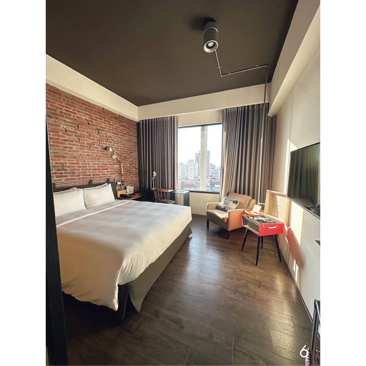 ホテルはひとりで海外を旅するときの大事な居場所。