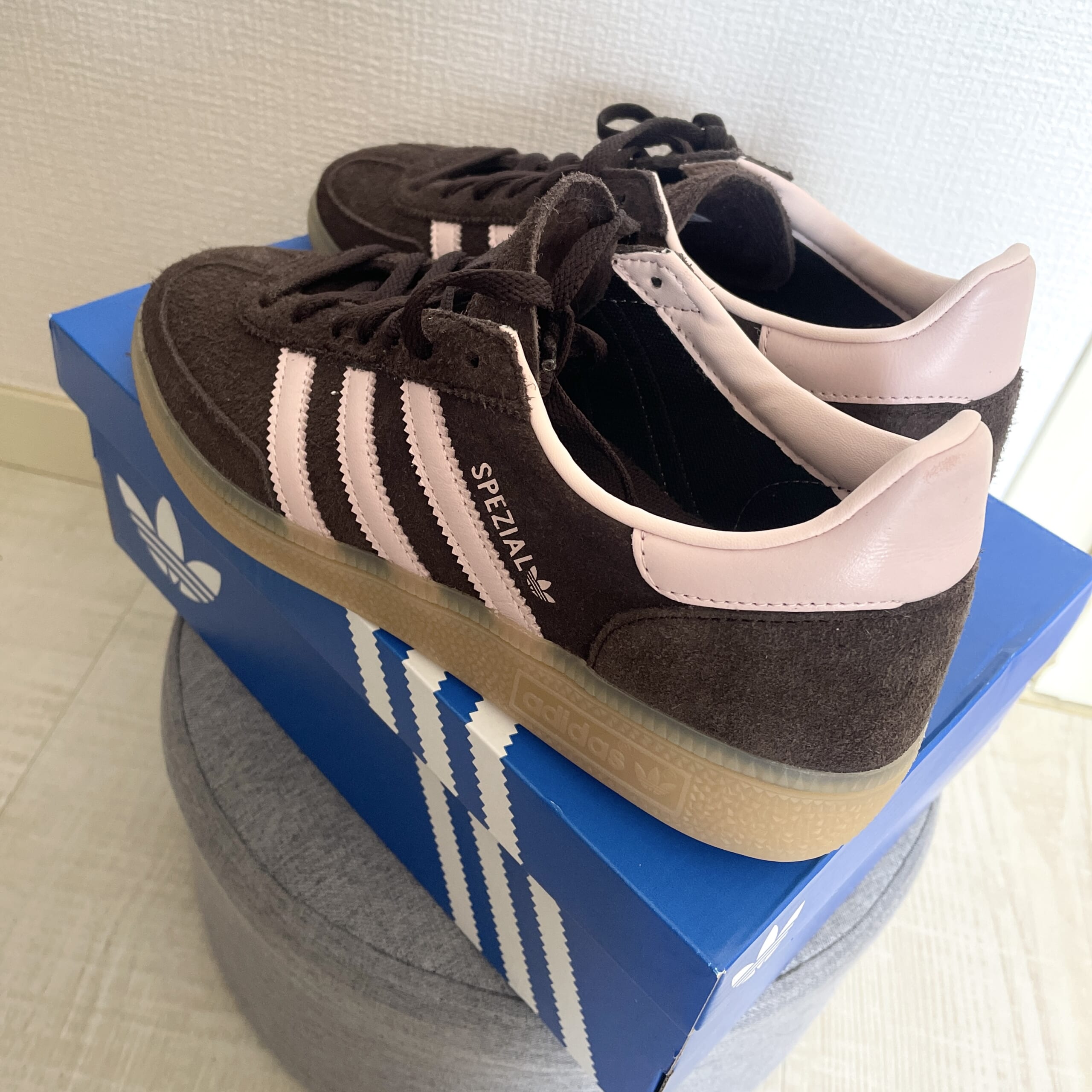 adidas Originals
HANDBALL SPEZIAL W