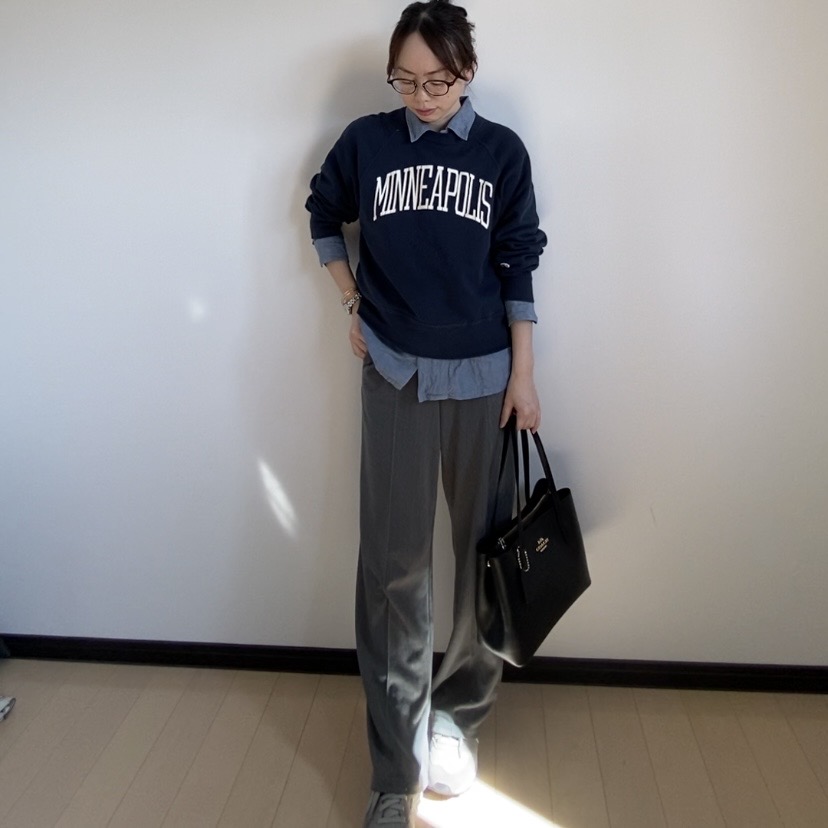 スラックス スウェット スニーカー