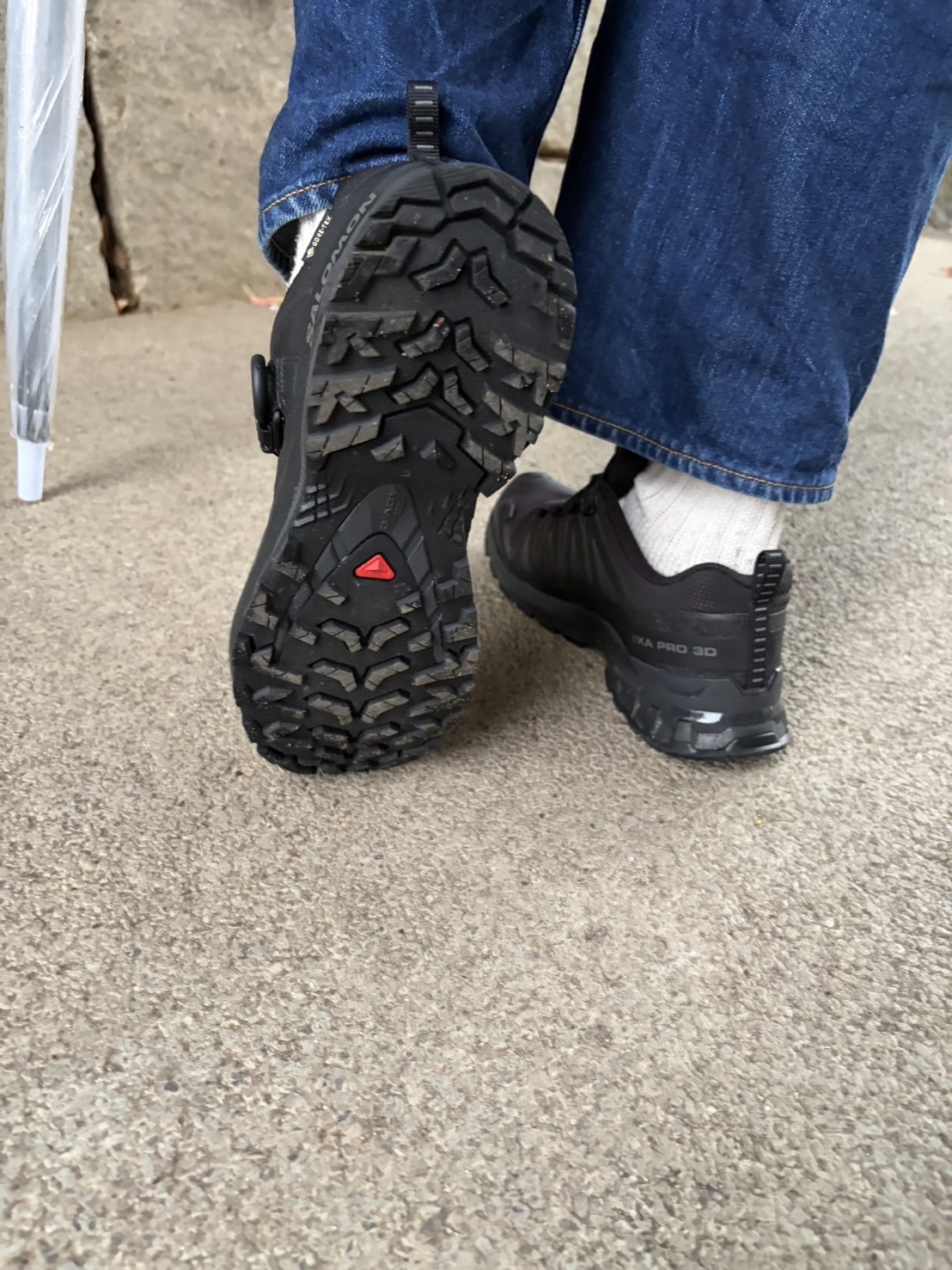 SALOMONのスニーカー、XA PRO 3D V9 GORE-TEX 女性用トレイルランニングシューズ　スタイリスト高橋美帆さん着用 