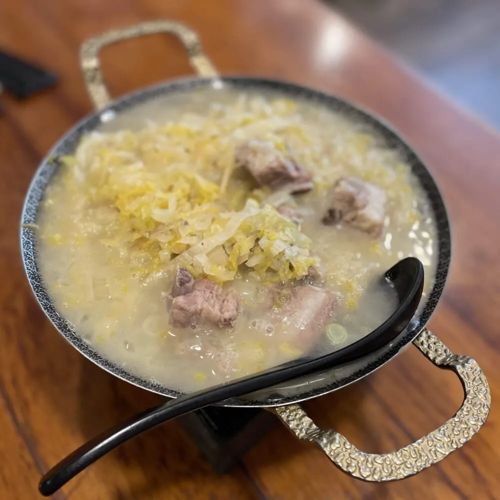 「東北人家 本館」東北酸菜白肉鍋