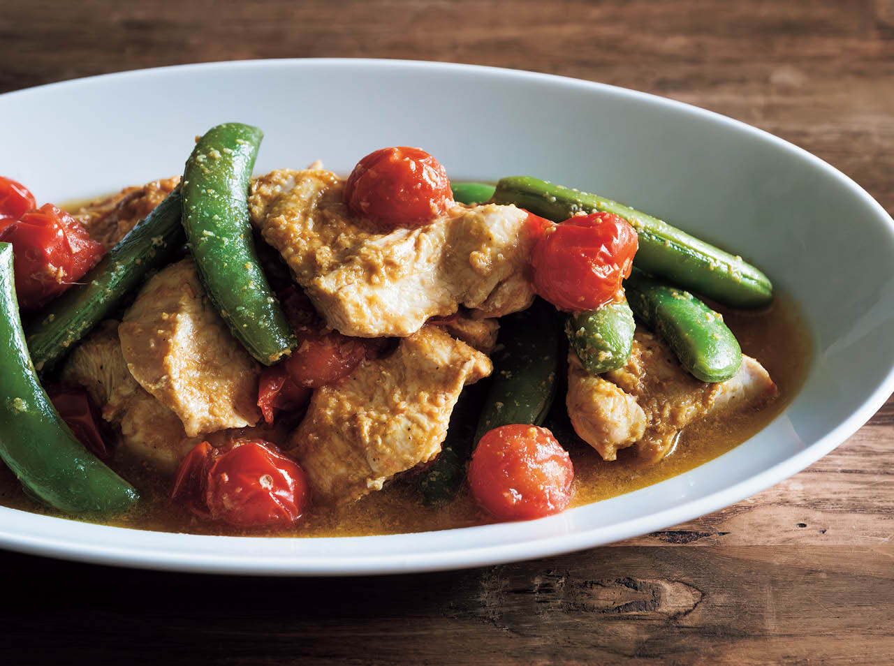 鶏むねとミニトマトのカレーソース蒸し