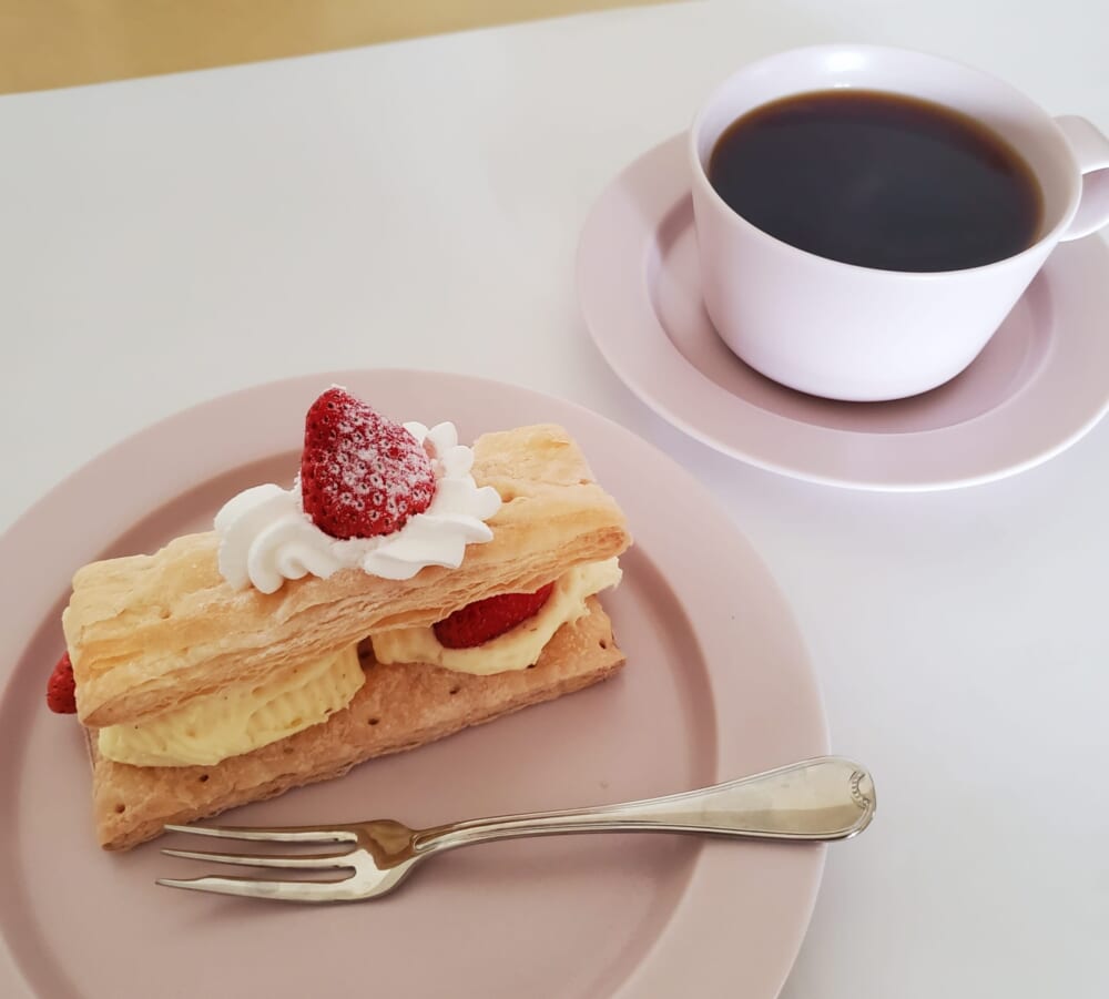 ケーキとコーヒー