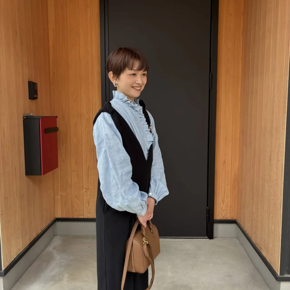 石上美津江さんコラボ「12closet【洗える】リネンフリルブラウス」