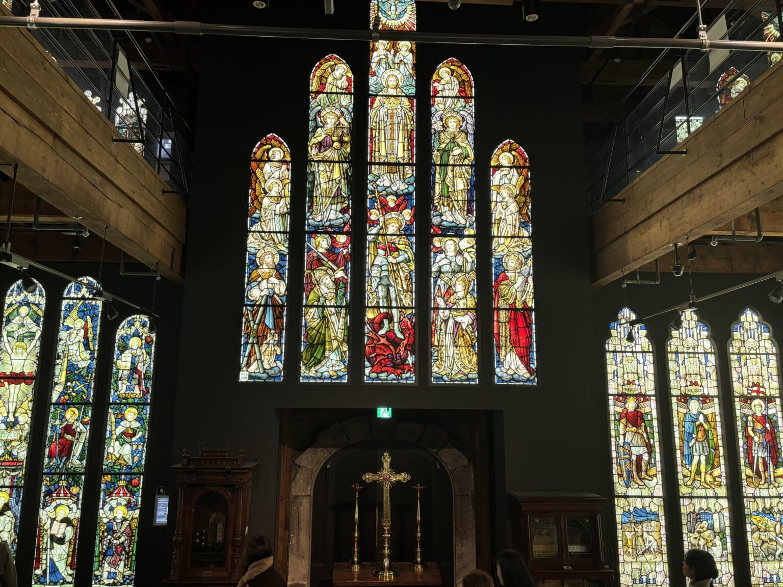 「小樽芸術村 ステンドグラス美術館」内観１