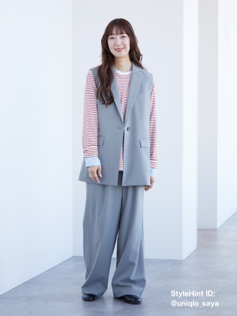 「テーラードジレ」グレーを使ったカジュアルコーデ