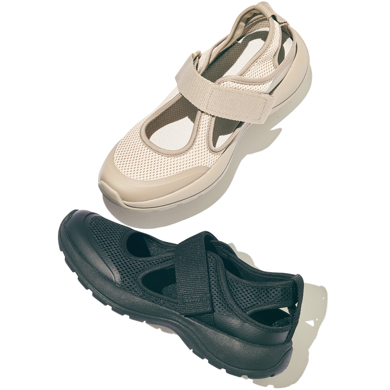 ［メッシュワンベルトスニーカーサンダル］（各）￥4990／無印良品 銀座（無印良品）