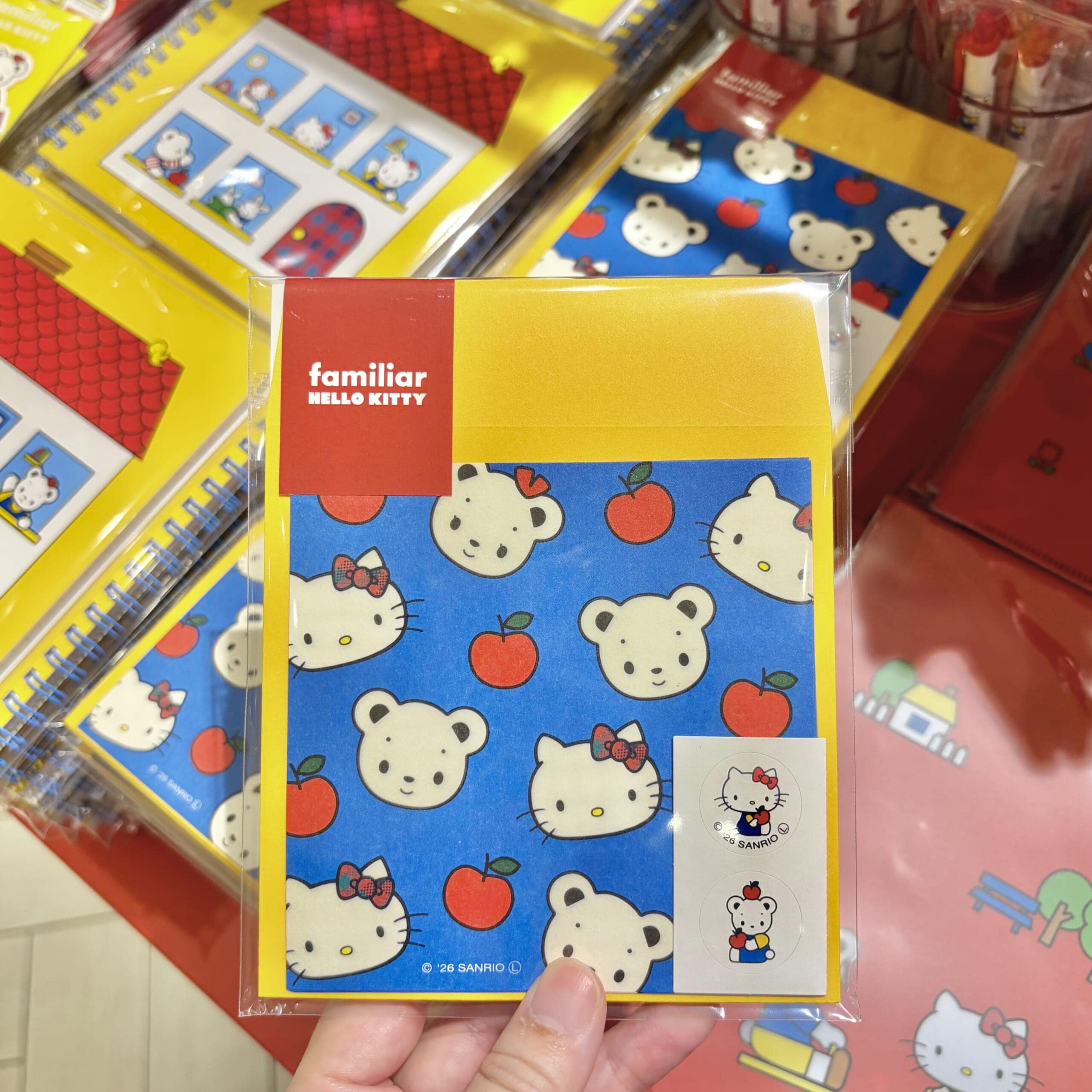 ハローキティ×ファミリアのレターセット