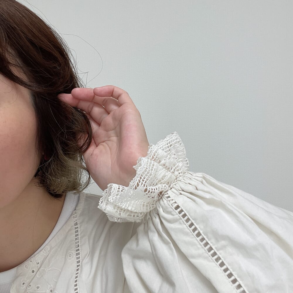 30代前髪なし　パーマ　ショートボブ　インナーカラー