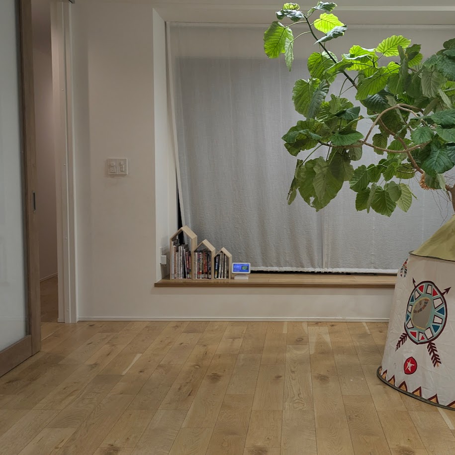 ヌック　本の家　こどもの図書館本