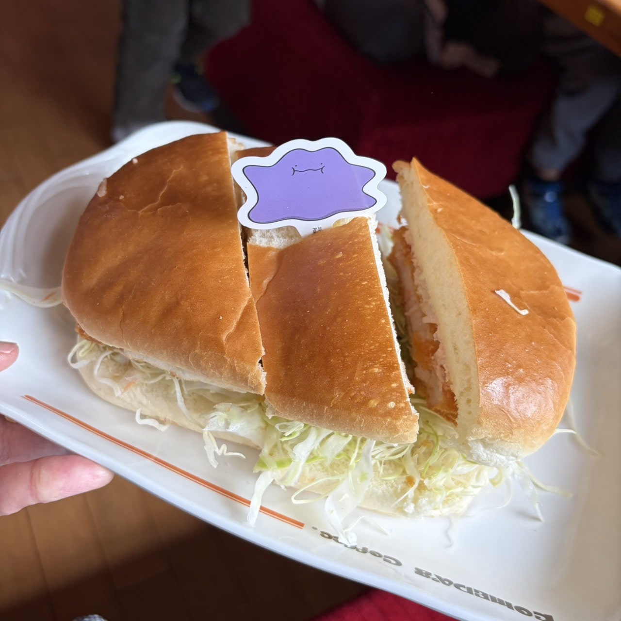 コメダ
メタモン