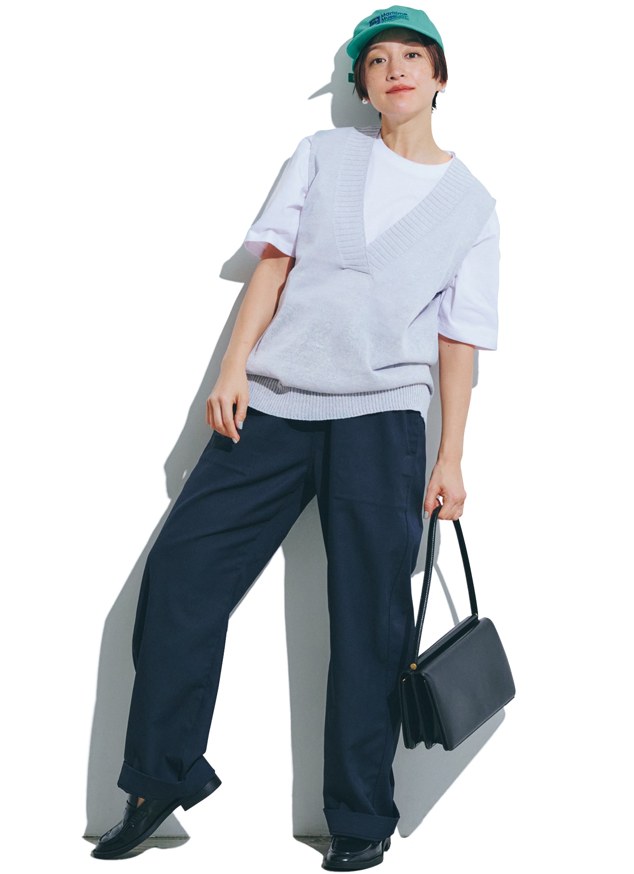 高山都さんの12closet（トゥエルブクローゼット）【洗える】大人に似合う・巾着つき USAコットンTシャツ（2枚入り） ホワイトのコーデ