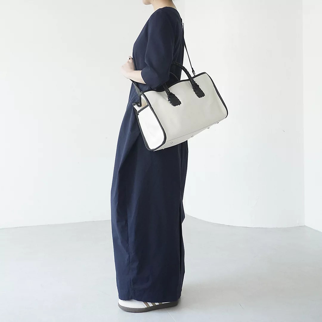 12closet
【高橋夏果さんコラボ】【撥水】ハピネスワークバッグ
￥17,600