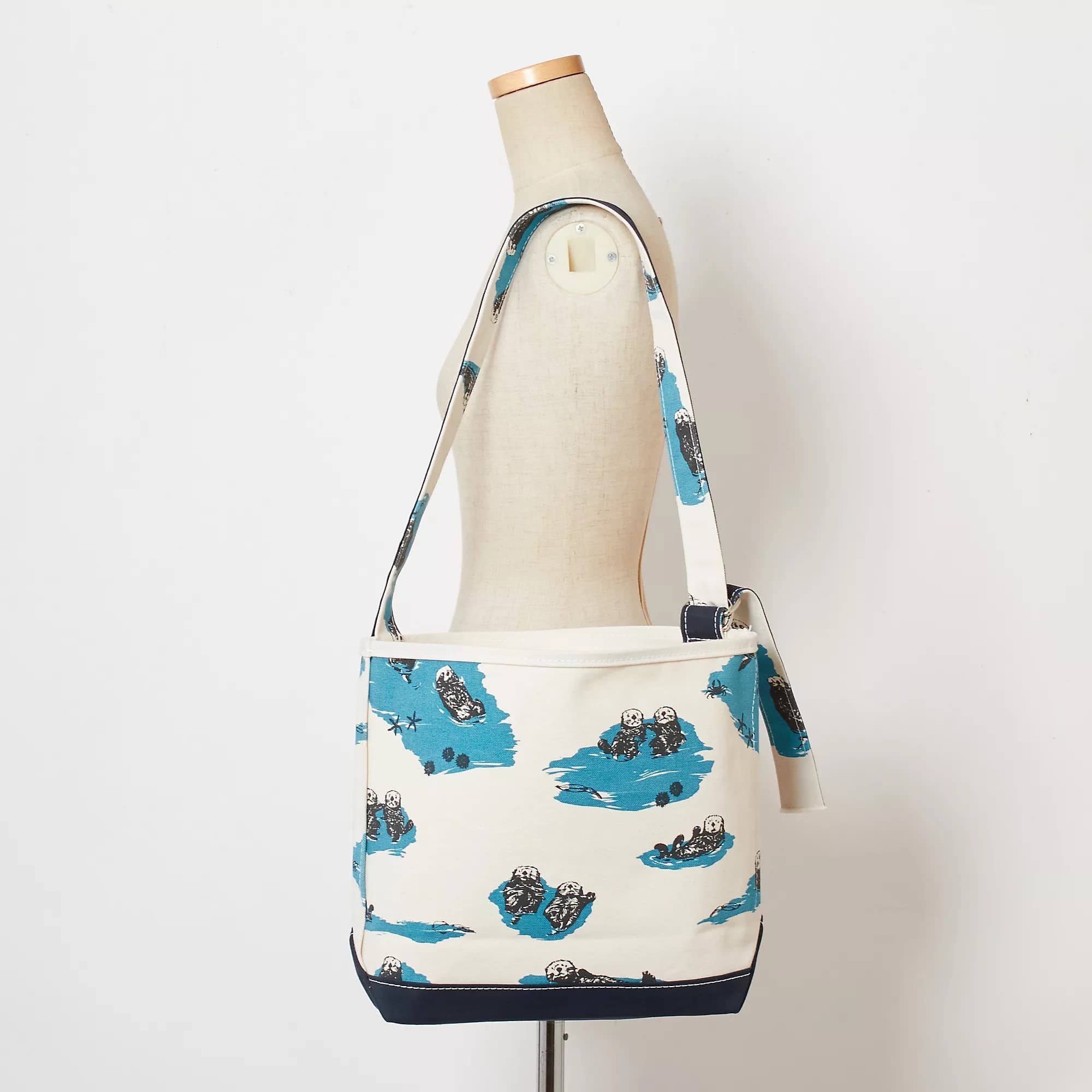 TEMBEA 
BRANCH TOTE SMALL
￥18,700