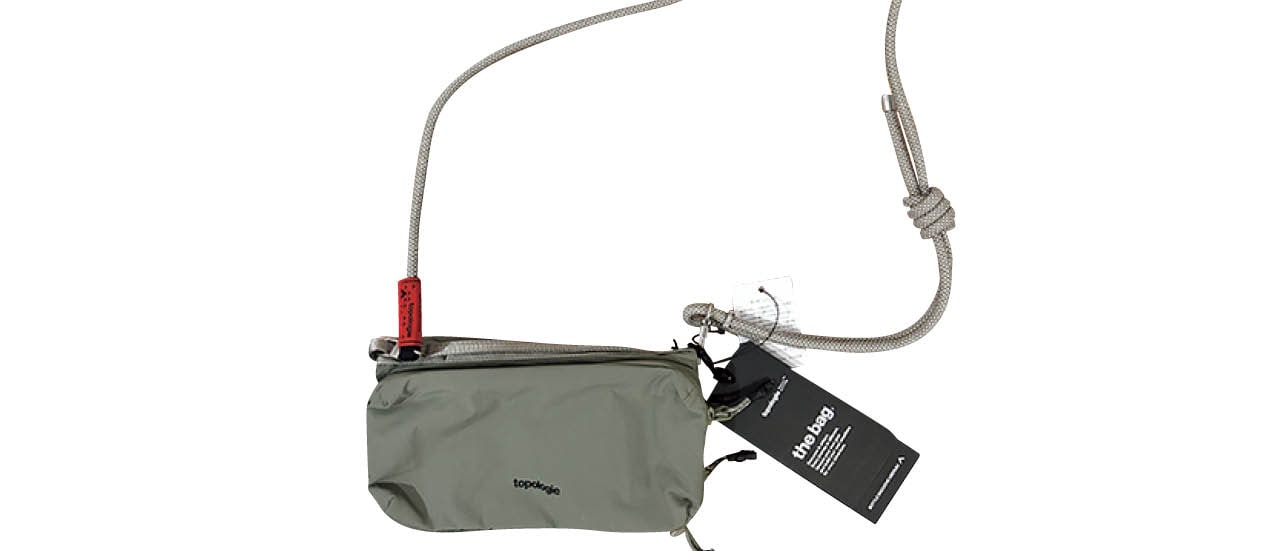 LEEマルシェで買ったトポロジーのボトルサコッシュ