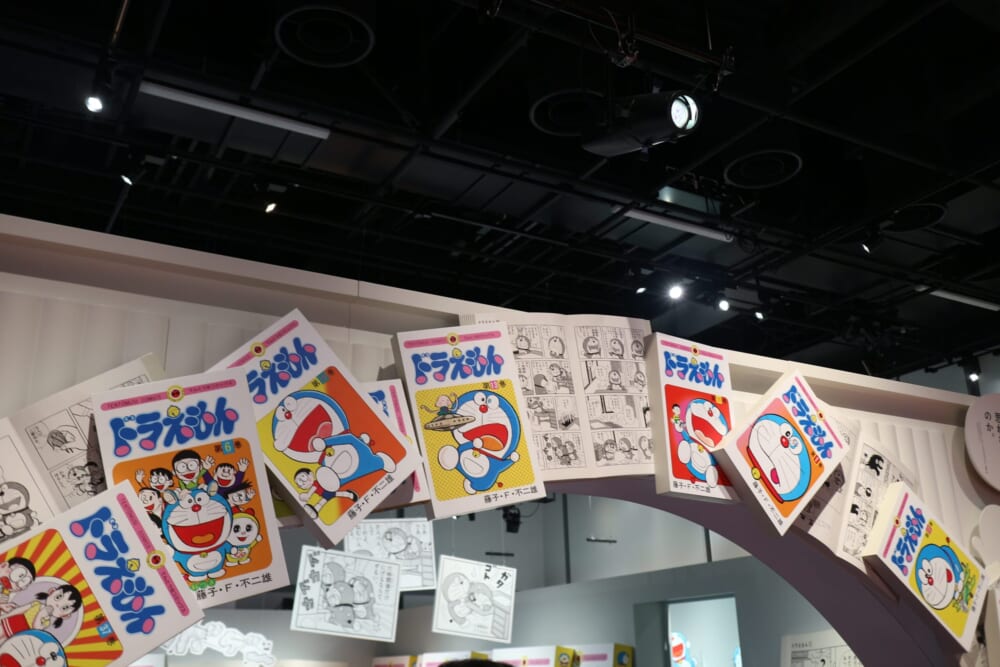 「日本会場オリジナルドラえもん」が4種類