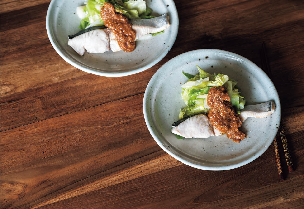 キャベツとサワラのみそダレ蒸し