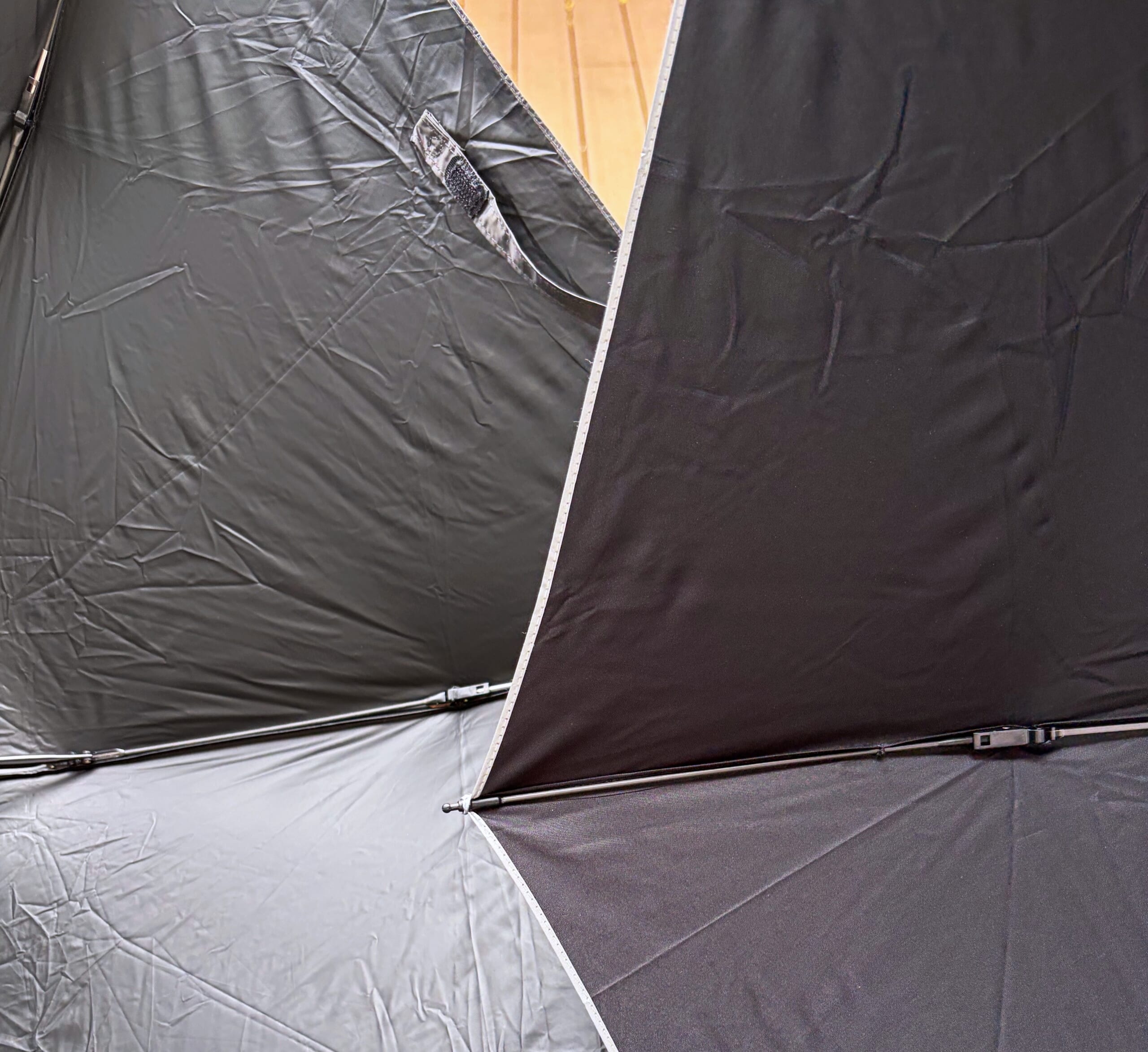 モンベルの日傘サンブロックアンブレラの内側