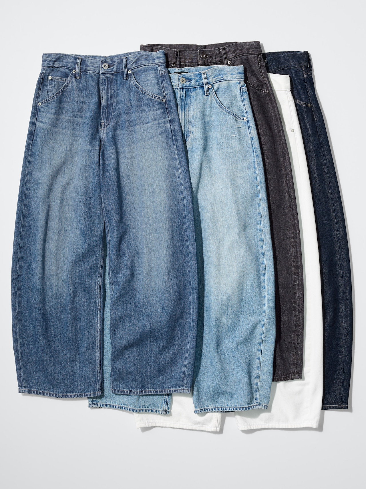 ユニクロ　バギーカーブジーンズ