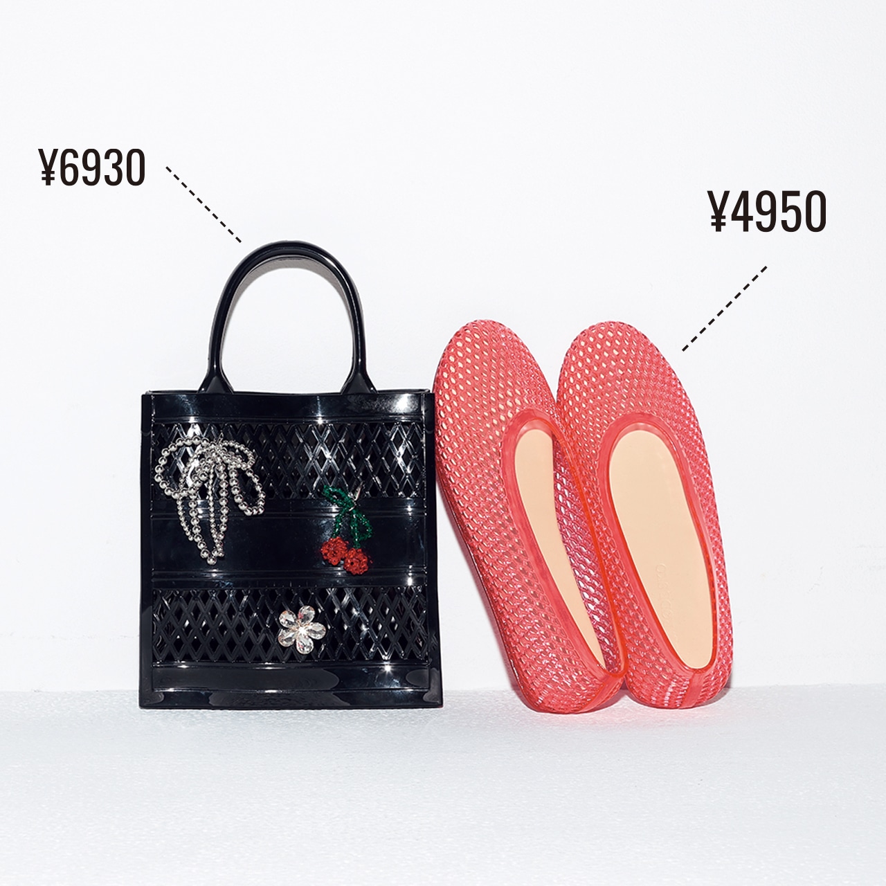 【ロデスコのPVCバッグ＆シューズ】のバッグ ¥6930・シューズ ¥4950