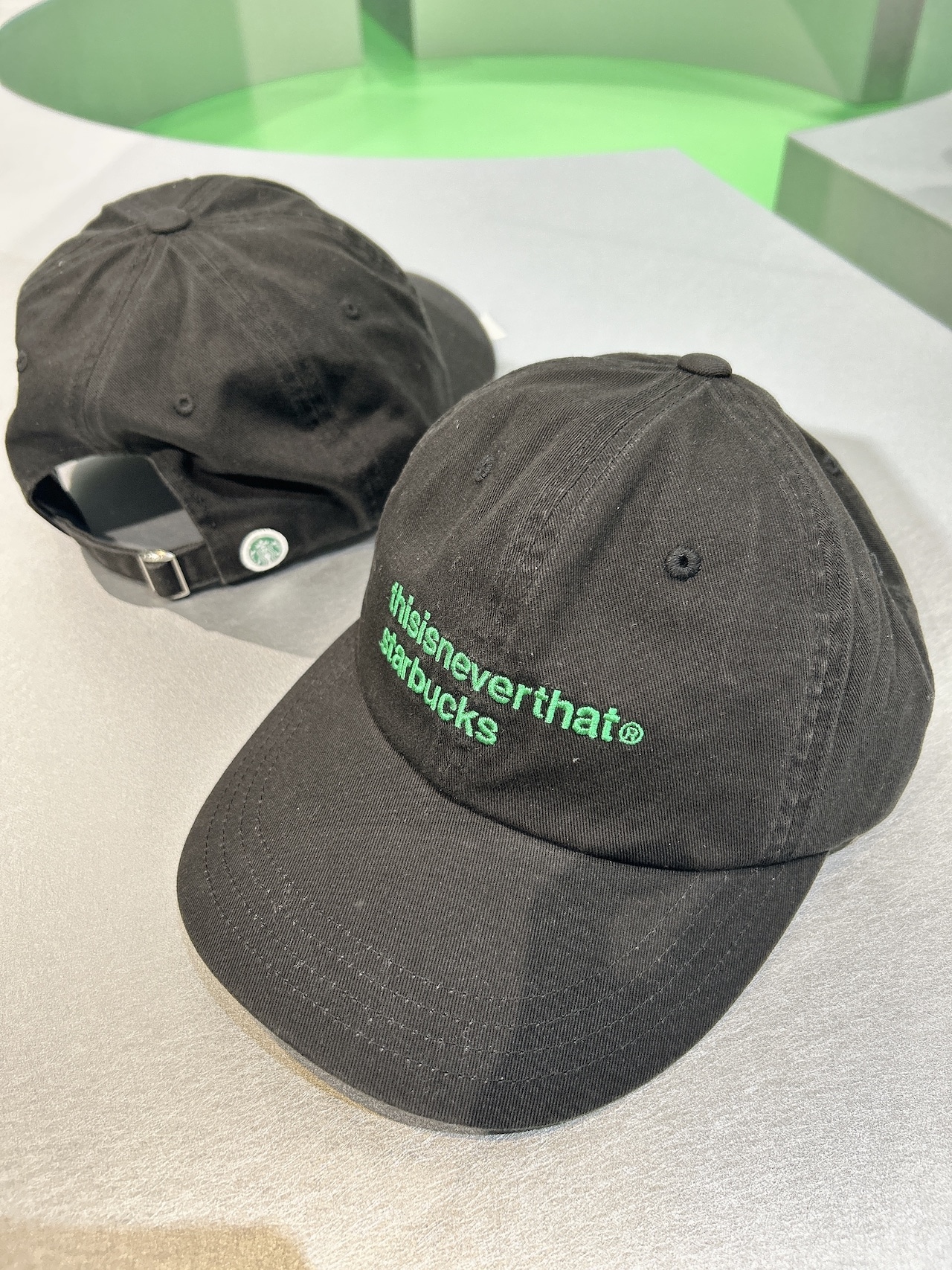 スターバックス thisisneverthat　キャップ　オフブラック