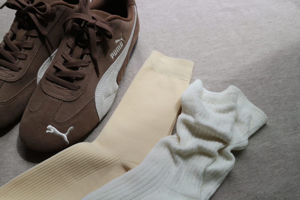 PUMA スニーカー