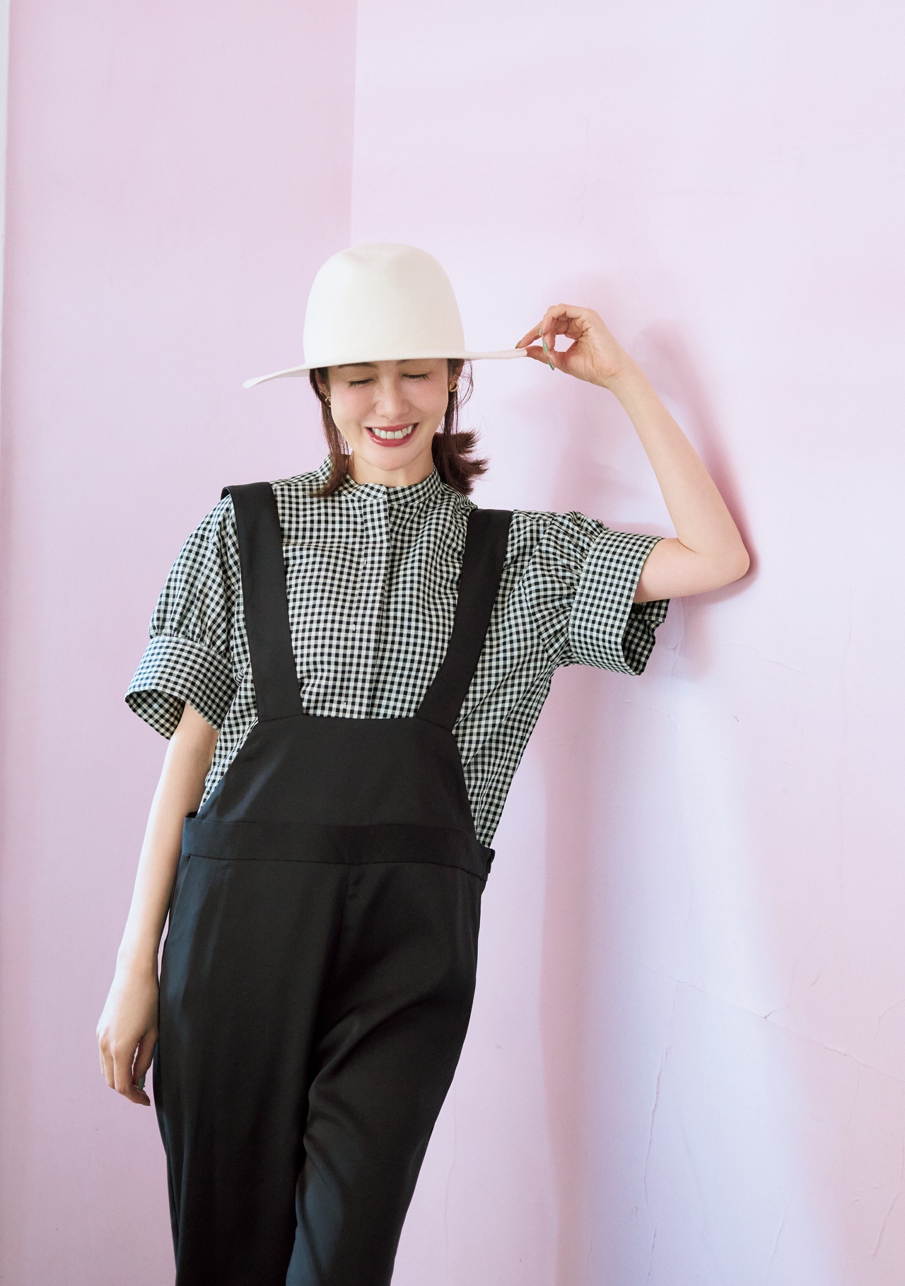 ともさかりえさんの20th Anniv. LEE限定 MY WEAKNESS（マイ ウィークネス）【洗える】Emma（半袖シアーシャツ） ミックスのコーデ