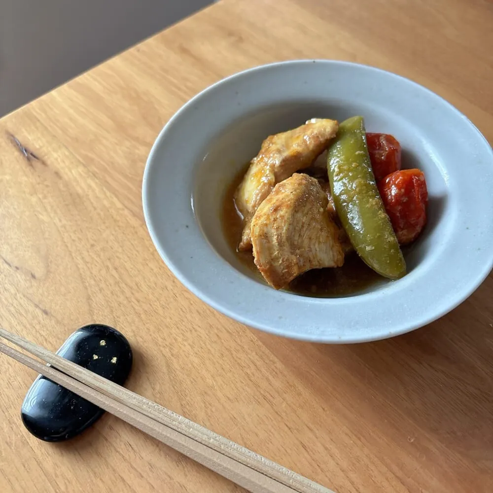 「鶏むねとミニトマトのカレーソース蒸し」レシピ／ワタナベマキさん　完成　うさこさん