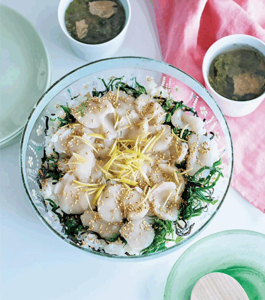 ホタテと柚子こしょう、塩昆布のちらし寿司