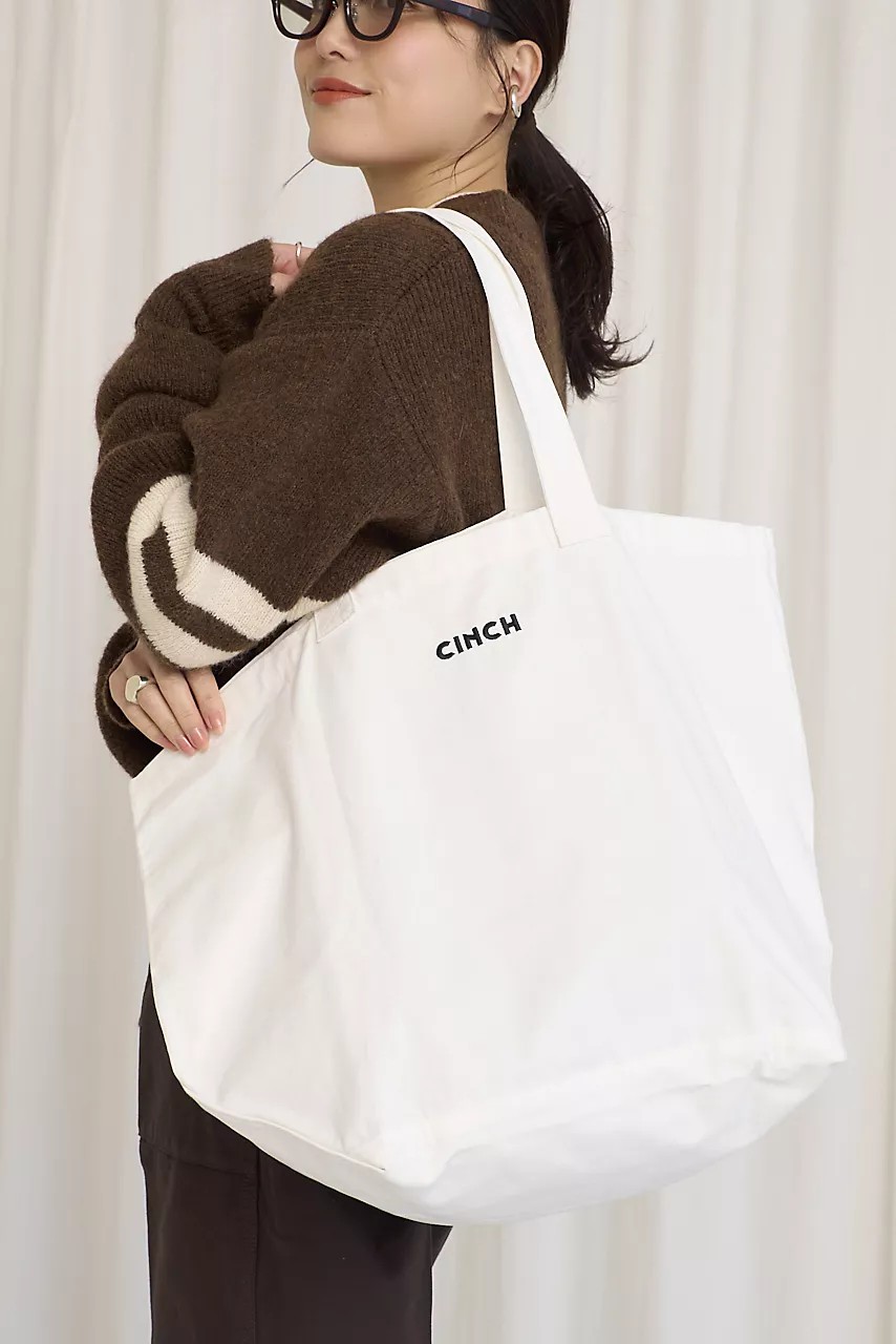 Oblada
【石上美津江さんコラボ】エンブロイダリーWロゴトート
￥8,800