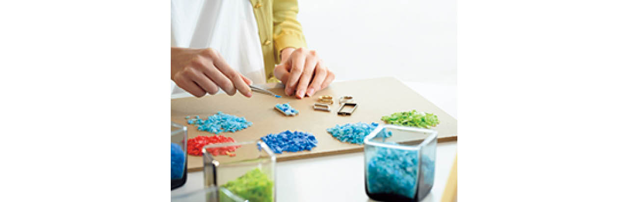 ペットボトルキャップをアップサイクルしたチャーム作りに挑戦