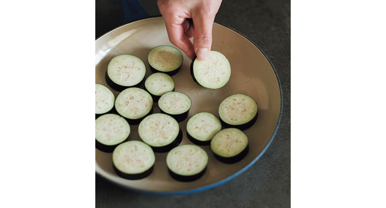 野菜を広げ入れる