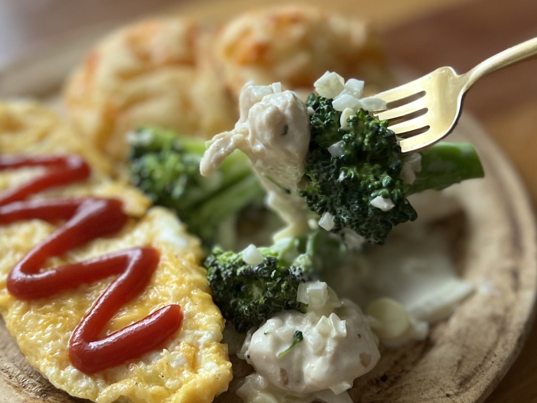 【LEEレシピ】コウケンテツさん「ささ身とブロッコリーのチーズマヨソース」が簡単で美味しい！TB icoco