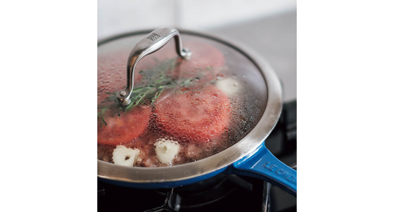 フタをして蒸す