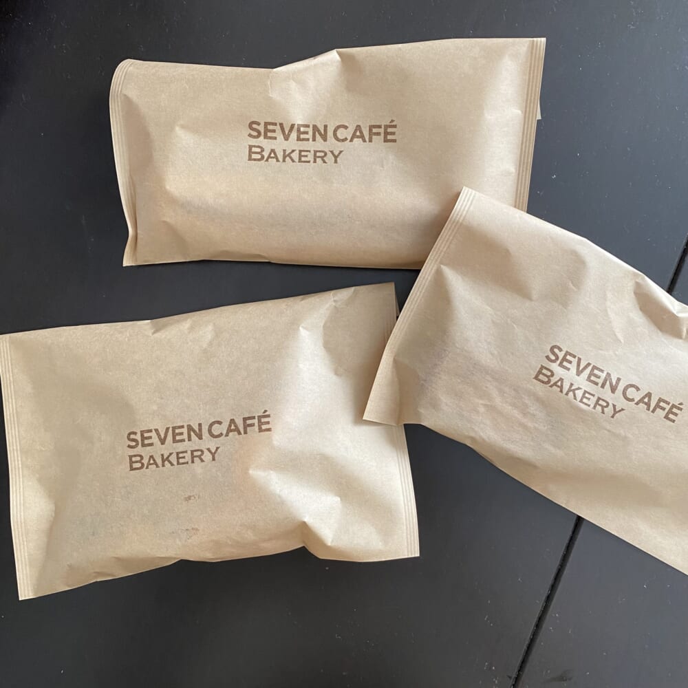 セブンイレブン　コンビニ　パン