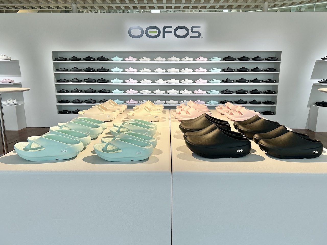 ウーフォス　商品展示
